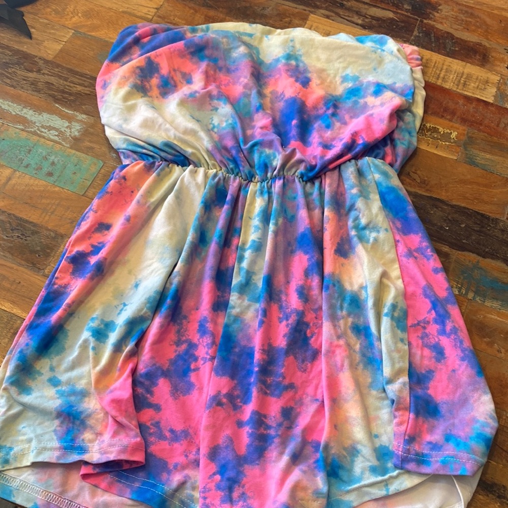 Tie-dye one piece perfect for swim cover up !